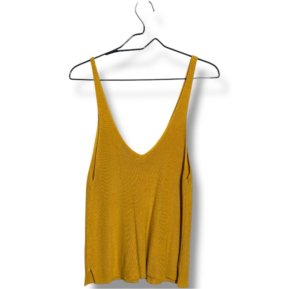 Forever 21 Mustard Knit V Neck Relaxed Fit Sleeveless Classic Style Tank Top - Picture 13 of 14